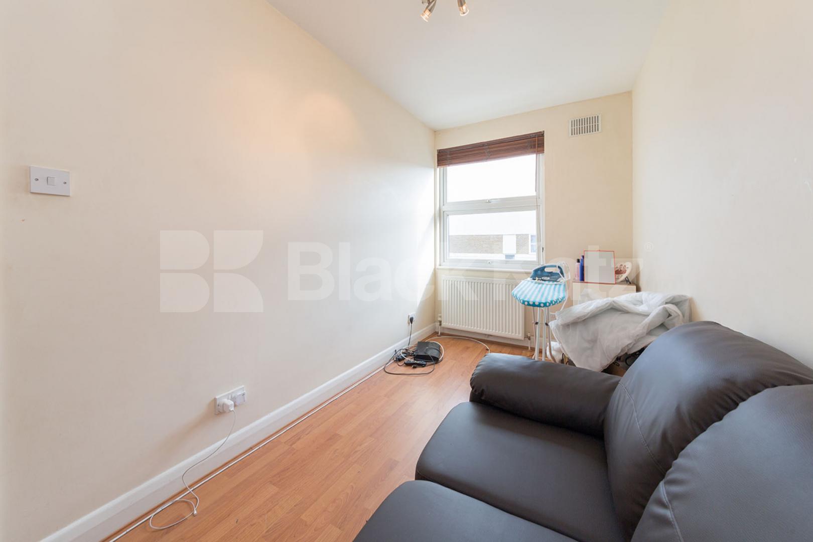 A modern two double bedroom flat set on the top floor of period building Hercules Street, Holloway 